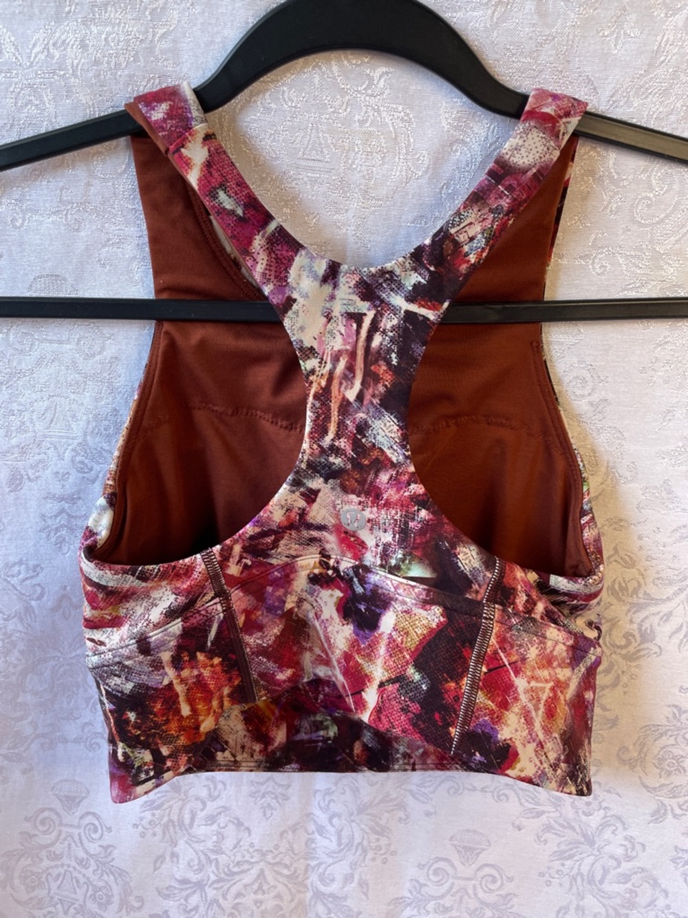 NWOT LuLuLemon Wunder Train Bra. Size 4. Multi-color. - Picture 2 of 4